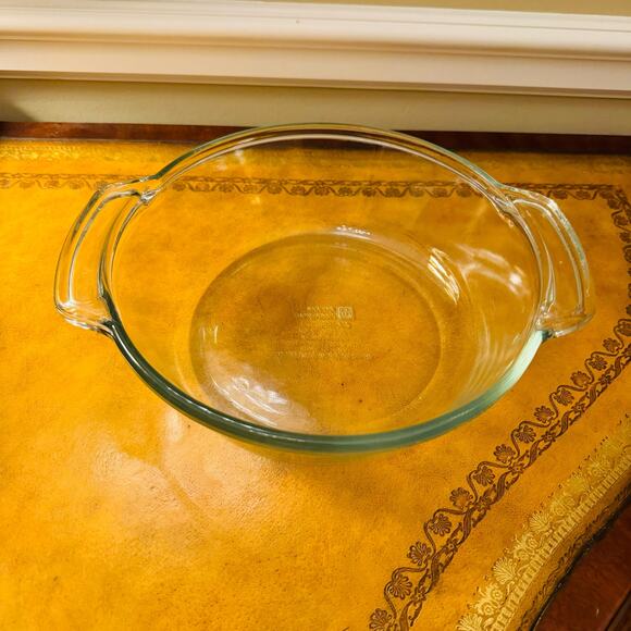 Anchor Hocking Ovenware Round Glass Casserole Dish w Handles 2 Quart #1038 USA - Picture 2 of 4